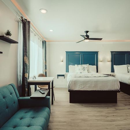 Blufftop Inn & Suites - Wharf/Restaurant District モロ・ベイ エクステリア 写真