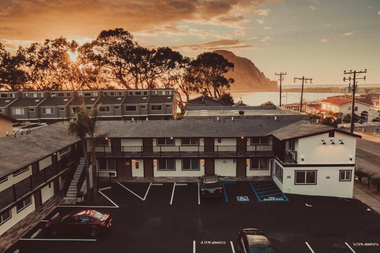 Blufftop Inn & Suites - Wharf/Restaurant District モロ・ベイ エクステリア 写真
