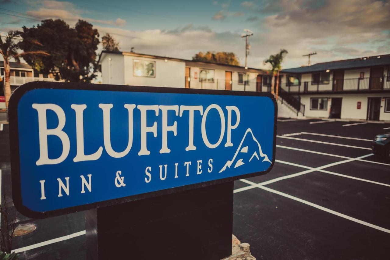 Blufftop Inn & Suites - Wharf/Restaurant District モロ・ベイ エクステリア 写真