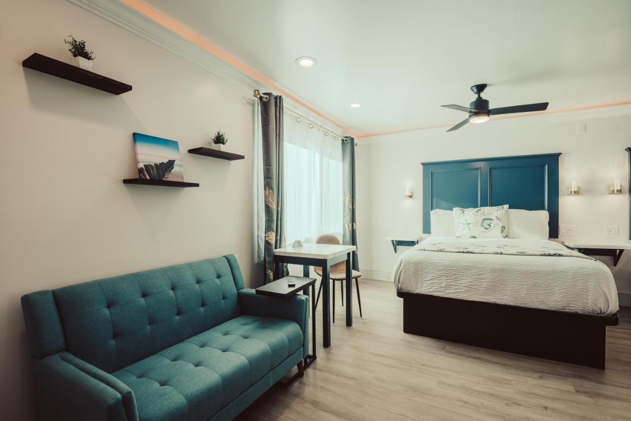 Blufftop Inn & Suites - Wharf/Restaurant District モロ・ベイ エクステリア 写真